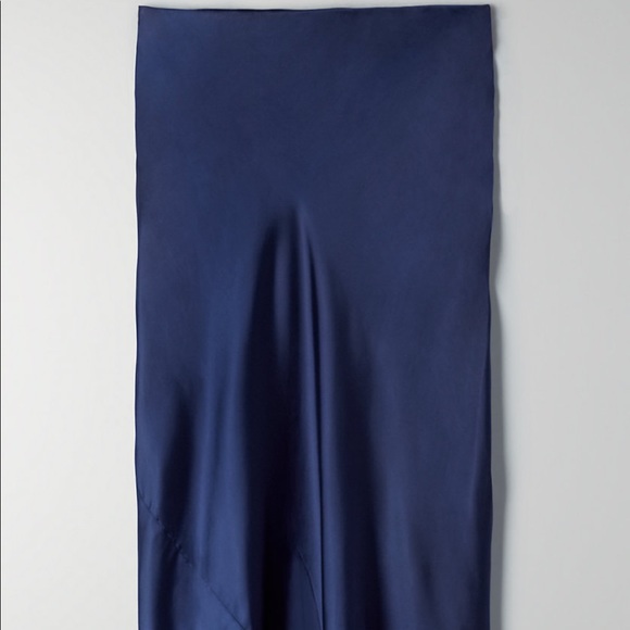 BNWT Aritzia Wilfred Only Slip satin Skirt Sz 0 XS - Picture 6 of 7